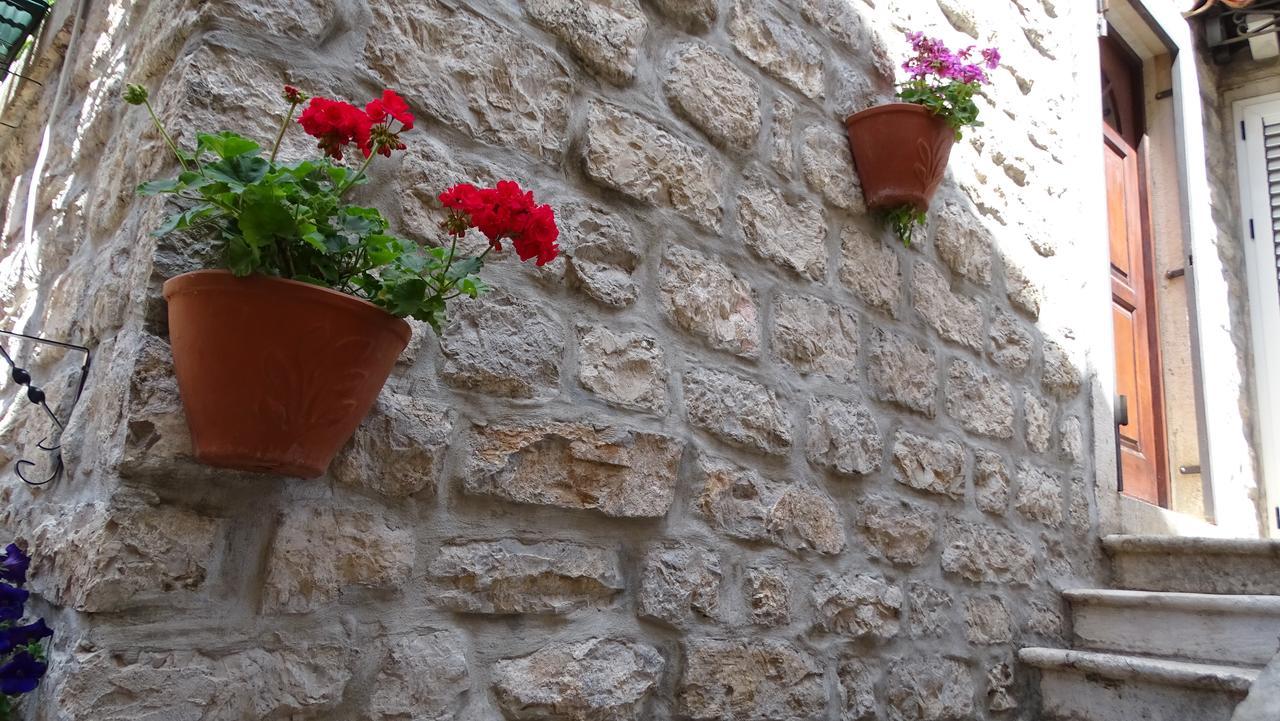 Apartments Renaissance Old Town Budva Buitenkant foto