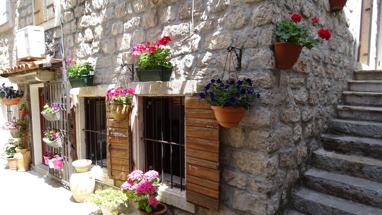 Apartments Renaissance Old Town Budva Buitenkant foto